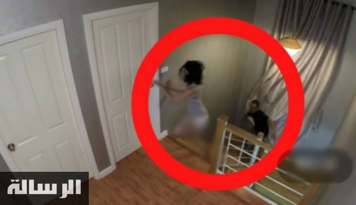 لن تصدق الذي حدث.. ام تشك في سلوك ابنتها فوضعت كاميرا سرية في غرفه نومها دون أن تخبرها.. وفي الصباح اكتشفت شئ صادم للغاية لا يخطر على بال أحد!!