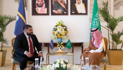 وزير الخارجية يبحث العلاقات الثنائية مع رئيس “ناورو”