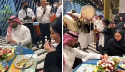 الأميرة أضواء و الأمير عبدالله يحتفلان بخطبتهما داخل مطعم.. فيديو