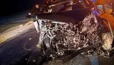 لحق بولدية..وفاة الطفل عمر في حادث تصادم بين سيارة إسماعيل الليثي واخري بالمنيا