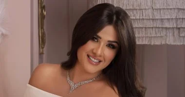 ياسمين عبد العزيز تنفى ارتباطها وتؤكد عدم إعلان الخبر إذا حدث