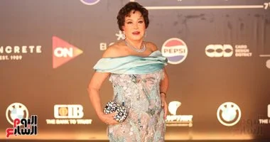 النجمة لبلبة تحيي جلسة حوارية في مهرجان البحر الأحمر 8 ديسمبر