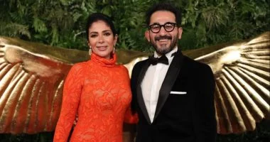 أحمد حلمي يتغزل في منى زكي بفيديو بمناسبة عيد ميلادهما