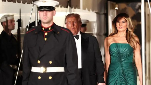 ميلانيا ترامب تستقبل ولي العهد السعودي بفستان أخضر يعكس دبلوماسية الموضة