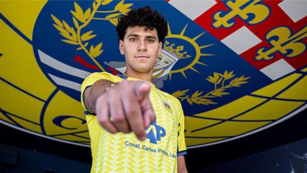 وكيل عمر فايد يوضح حقيقة مفاوضات الأهلي لضمّه