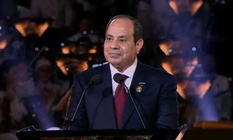 السيسي يدعو المصريين للتفكير مليًا قبل اختيار ممثلي الدولة