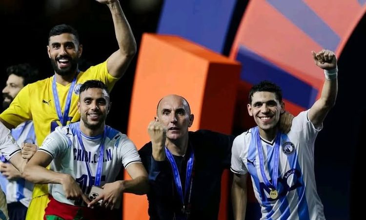 بيراميدز يتوج بجائزة أفضل نادي في إفريقيا ويواصل المنافسة على الألقاب