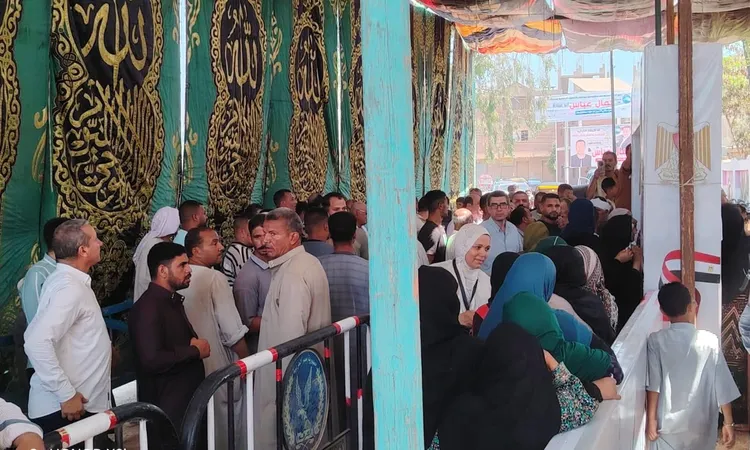 حزب مصر أكتوبر يرفض نتائج الانتخابات ويطالب بإعادة العملية وفق معايير شفافة