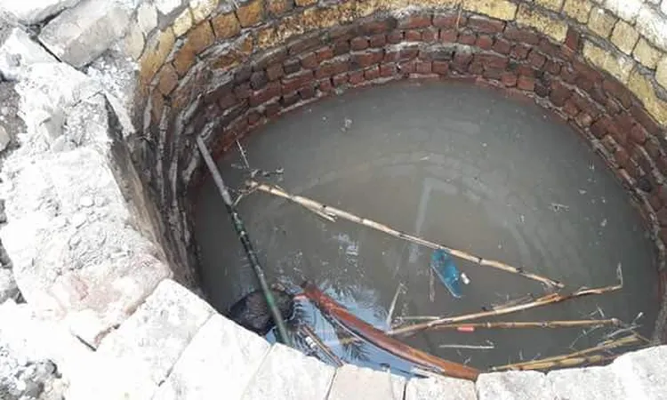 مصرع مسن وإصابة شاب إثر سقوطهما في بئر بقنا