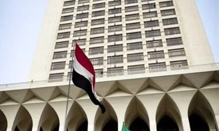 وزير الخارجية ونظيره العراقي يؤكدان عمق العلاقات التاريخية بين البلدين