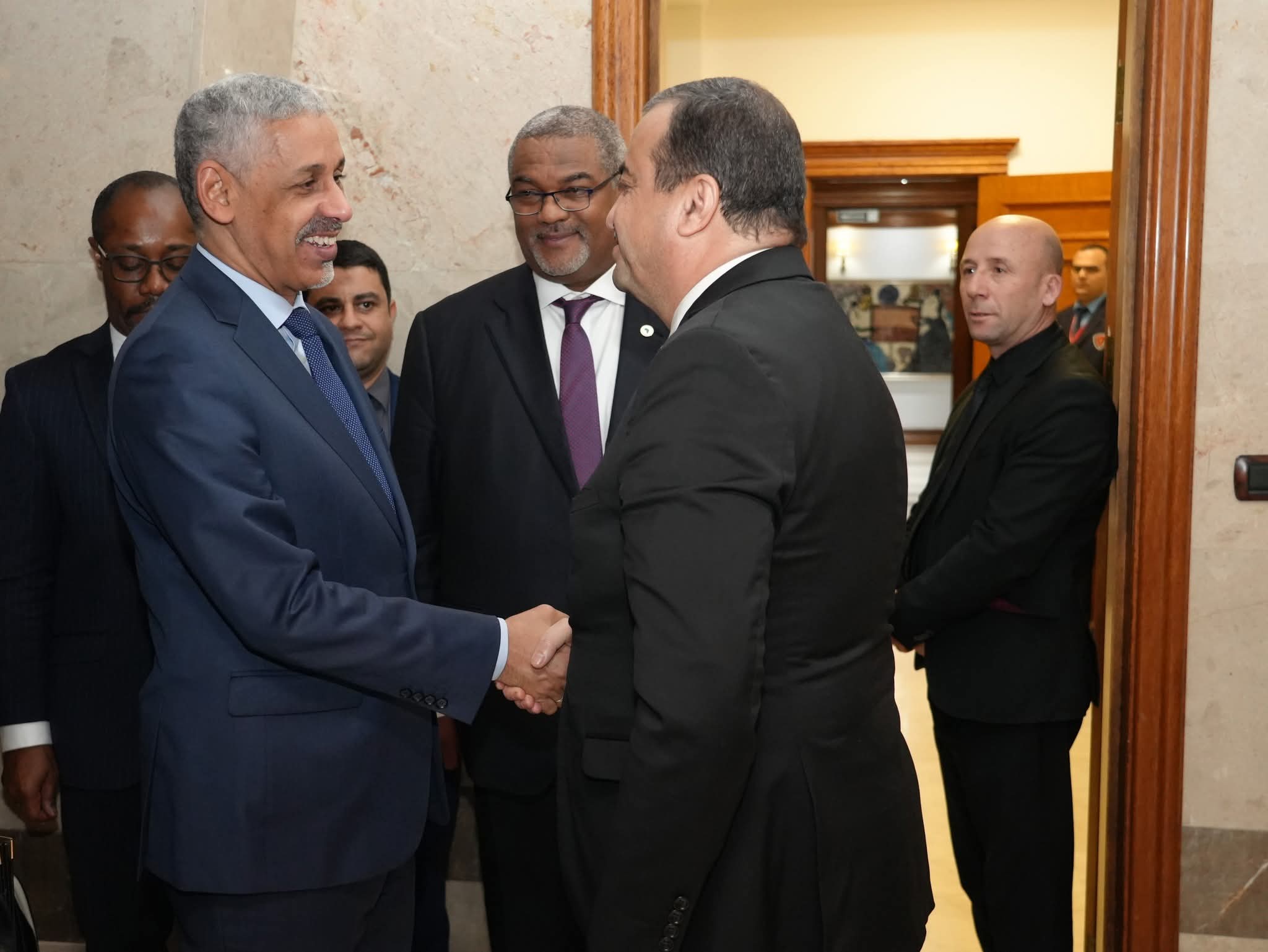 البنك الإفريقي للتنمية: الجزائر نموذج تنموي مرجعي يفتح آفاق نمو