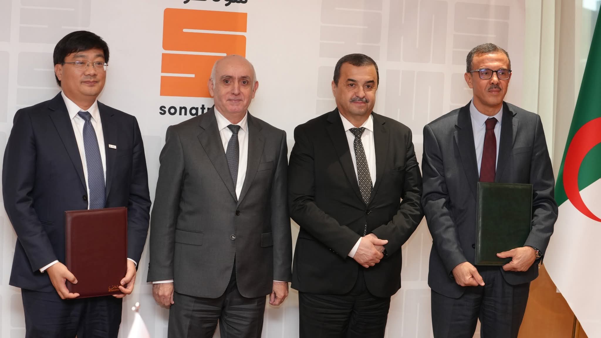 سوناطراك توقع عقدًا استراتيجيًا مع سينوبك الصينية وتفتح آفاقًا جديدة في الطاقة