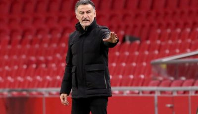 بعد الخسارة ضد النصر.. جالتييه يوبخ لاعبي نيوم وينتقد قرار الحكم