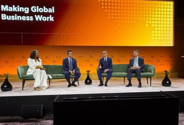 مصر تجذب استثمارات أجنبية مباشرة كبيرة رغم التباطؤ العالمي