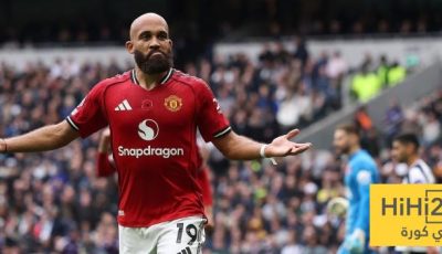 ملخص ما قدمه مبومو في الشوط الأول أمام توتنهام