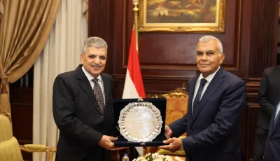 الفريق أسامة ربيع يهنئ رئيس مجلس الشيوخ… ويؤكد ضرورة تضافر الجهود بين مؤسسات الدولة