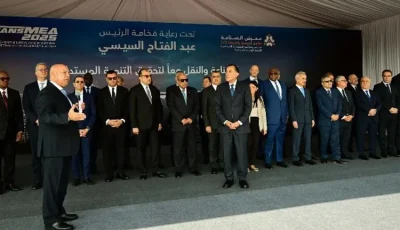 مدبولي يتفقد أول أتوبيس برمائي مصري الصنع لتعزيز النقل السياحي في مصر