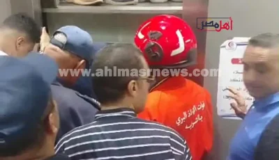 فيلم «بين السماء والأرض» يتكرر| تعطل أسانسير مستشفى خاص واحتجاز 9 أشخاص بينهم سيدة حامل وصغار بالشرقية.. و«الحماية المدنية» تتدخل