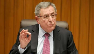 فؤاد السنيورة: الحياة السياسية في لبنان متقلبة بين النهوض والانتكاس